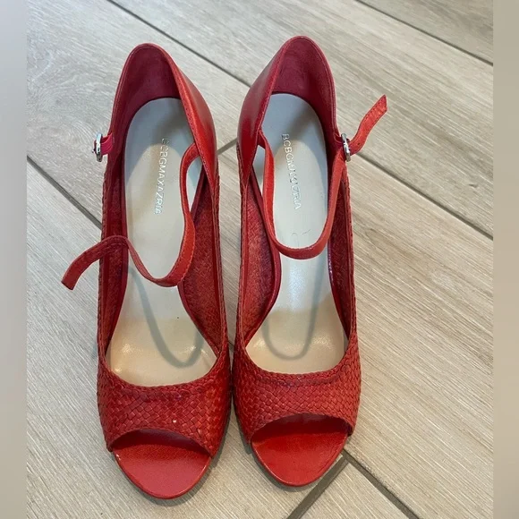 BCBGMaxAzria | Shoes | Bcbg Maxazria Camilla Peep Toe  display picture 1